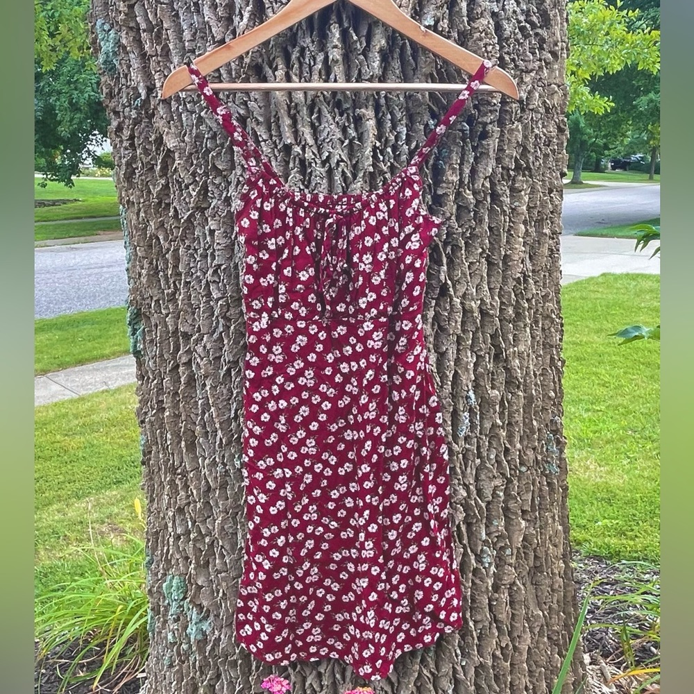 Red Floral Hollister dress, size XS, Like New